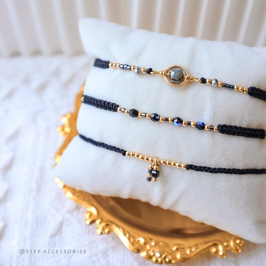 H750 赫磁石 Black Hand strap set / piece with Square Natural stone and glass beads < 3 styles >