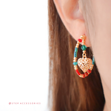 將圖片載入圖庫檢視器 S309- 2 ways Christmas Heart ear hoop with Czech glass beads &amp; Swarovski
