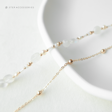 將圖片載入圖庫檢視器 Peace Buckle Choker with Natural stone and freshwater pearls &lt;月亮石&gt;
