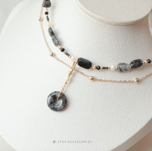 將圖片載入圖庫檢視器 Peace Buckle Choker with Natural stone and freshwater pearls &lt;黑髮晶,閃光石&gt;
