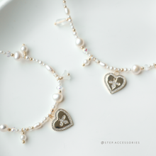 將圖片載入圖庫檢視器 Girly Heart Choker with freshwter pearls and shell pearls
