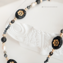 將圖片載入圖庫檢視器 Czech glass beads Black choker with Natural stone and freshwater pearls &lt;黑曜石, 赫磁石&gt;
