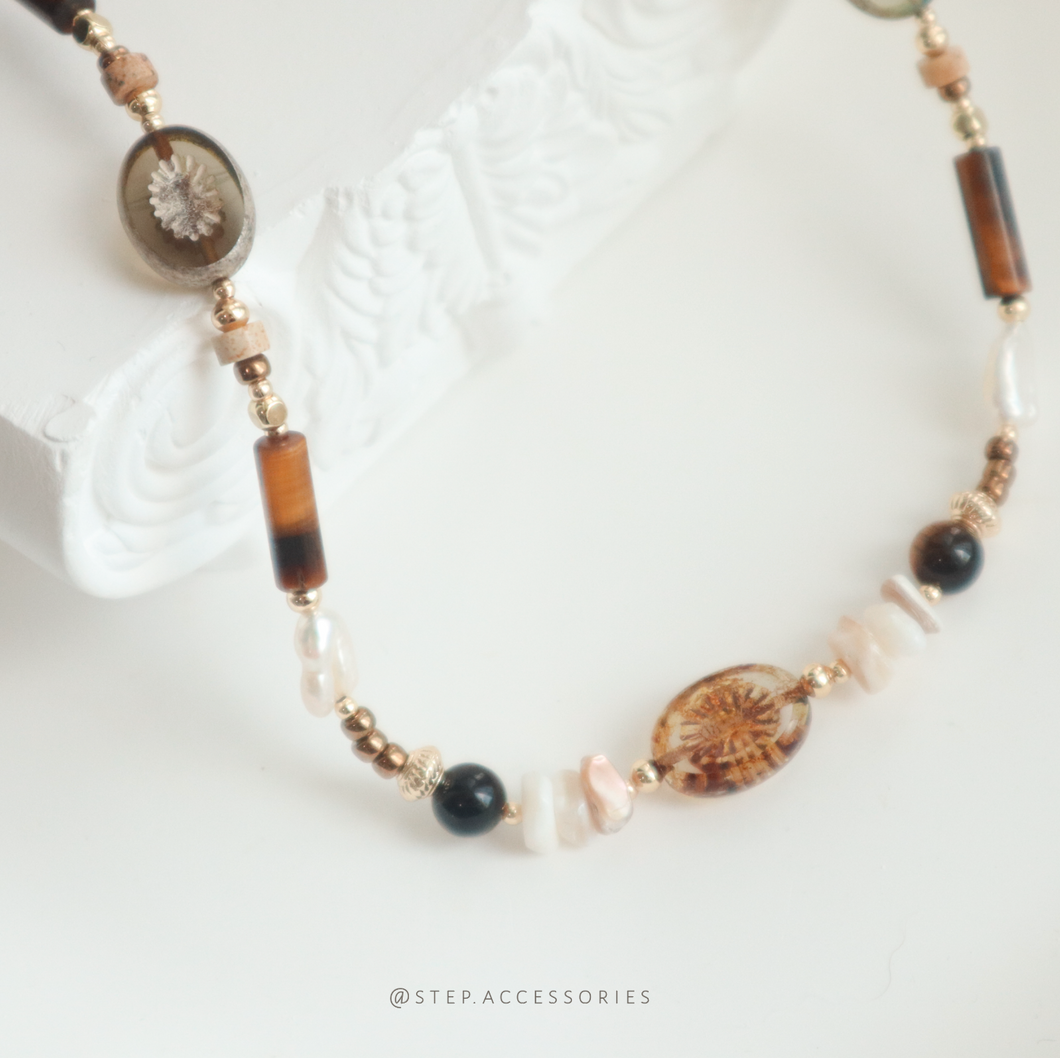 Czech glass beads Brown choker with Natural stone and freshwater pearls <虎眼石, 圖畫石, 貝殻>