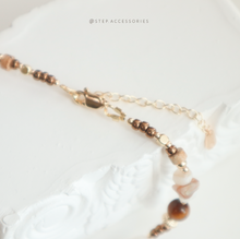 將圖片載入圖庫檢視器 Czech glass beads Brown choker with Natural stone and freshwater pearls &lt;虎眼石, 圖畫石, 貝殻&gt;
