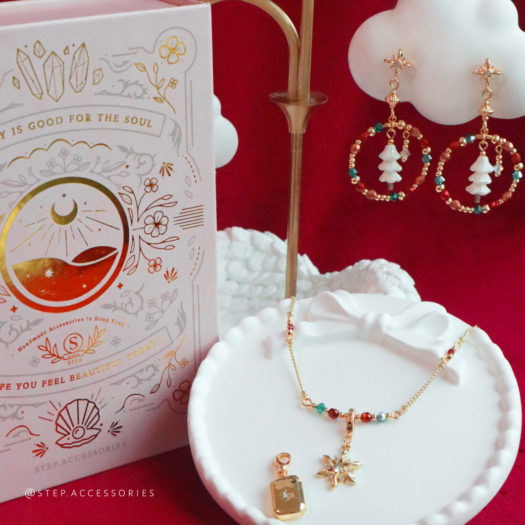 Christmas Box Set with earrings, necklace and two pendants <3 items with Box and Bag>