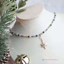 將圖片載入圖庫檢視器 J276  Christmas Choker with Czech glass beads and Zircon star
