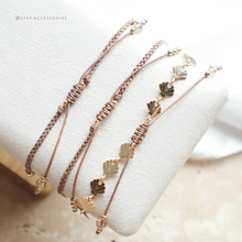 將圖片載入圖庫檢視器 Shell Handstrap set with Japanese glass beads and Swarovski
