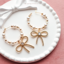將圖片載入圖庫檢視器 Ribbon Earrings with Swarovski and glass pearls
