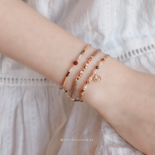 將圖片載入圖庫檢視器 Zircon Heart hand strap with Natural stone and glass pearls &lt;12 colors&gt;
