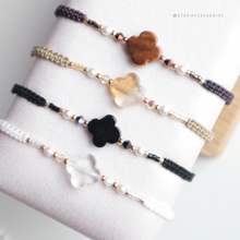 將圖片載入圖庫檢視器 Flower Natural stone Hand strap with glass pearls and Swarovski &lt;brown,yellow,black.white&gt;
