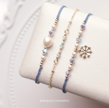 將圖片載入圖庫檢視器 Christmas Blue Snowflake Hand strap piece/set with Freshwater pearl and Swarovski
