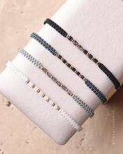 將圖片載入圖庫檢視器 Little square Natural stone hand strap with Japanese glass beads <black/gray/white>
