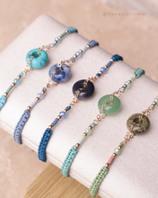 將圖片載入圖庫檢視器 Natural stone peace buckle hand strap with glass beads <mint/navy/blue>
