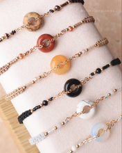 將圖片載入圖庫檢視器 Natural stone peace buckle hand strap with glass beads <brown/yellow/black/gray/white>
