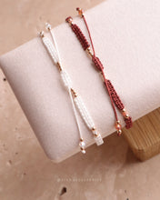 將圖片載入圖庫檢視器 Natural stone Cat Peace Buckle Hand strap with Swarovski and Japanese glass beads<2 colors>
