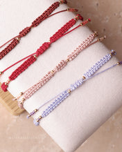 將圖片載入圖庫檢視器 Natural stone peace buckle hand strap with glass beads <red/pink/purple>
