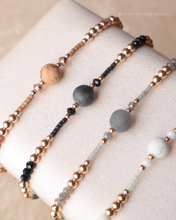 將圖片載入圖庫檢視器 6mm Frosted Natural stone Hand strap with Japanese glass beads <khaki, black, gray, white>
