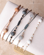 將圖片載入圖庫檢視器 6mm Frosted Natural stone Hand strap with Japanese glass beads <khaki, black, gray, white>
