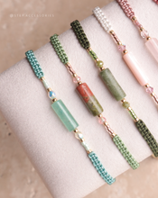將圖片載入圖庫檢視器 Long Natural stone Hand strap with Japanese glass beads <red, tulip, pink, green>
