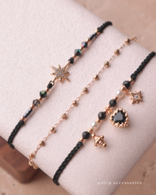 將圖片載入圖庫檢視器 *Black Heart黑瑪瑙* Black Handstrap set with Swarovski and Japanese glass beads
