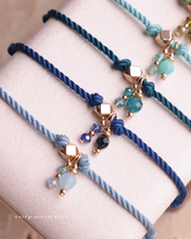 將圖片載入圖庫檢視器 Natural stone thick twisted rope Hand strap with Swarovski and glass beads <green,matcha,lake,mint,navy,blue>
