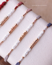 將圖片載入圖庫檢視器 Carving beads Hand strap with Japanese glass beads <red. tulip. pink. dusty. purple>
