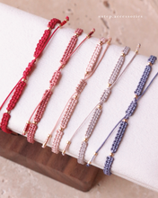將圖片載入圖庫檢視器 Carving beads Hand strap with Japanese glass beads <red. tulip. pink. dusty. purple>
