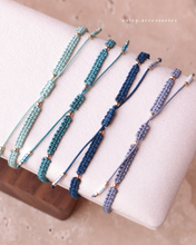 將圖片載入圖庫檢視器 Carving beads Hand strap with Japanese glass beads <green. lake. navy. blue>
