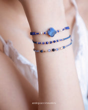 將圖片載入圖庫檢視器 Flower Natural stone Hand strap with glass pearls and Swarovski &lt;navy,midnight,blue,sky&gt;
