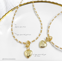 將圖片載入圖庫檢視器 J034 - Copper Plated 18K gold heart with Zircon pendant with Japanese glass beads choker necklace
