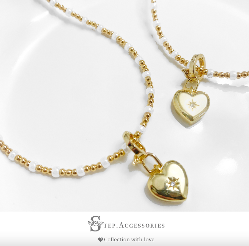 J034 - Copper Plated 18K gold heart with Zircon pendant with Japanese glass beads choker necklace