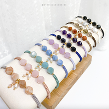 將圖片載入圖庫檢視器 Faceted Natural stone hand strap with freshwater pearls and glass beads &lt;11 colors&gt;
