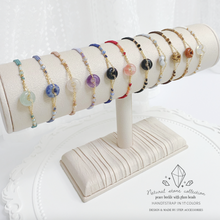 將圖片載入圖庫檢視器 Natural stone peace buckle hand strap with glass beads &lt;11 colors&gt;
