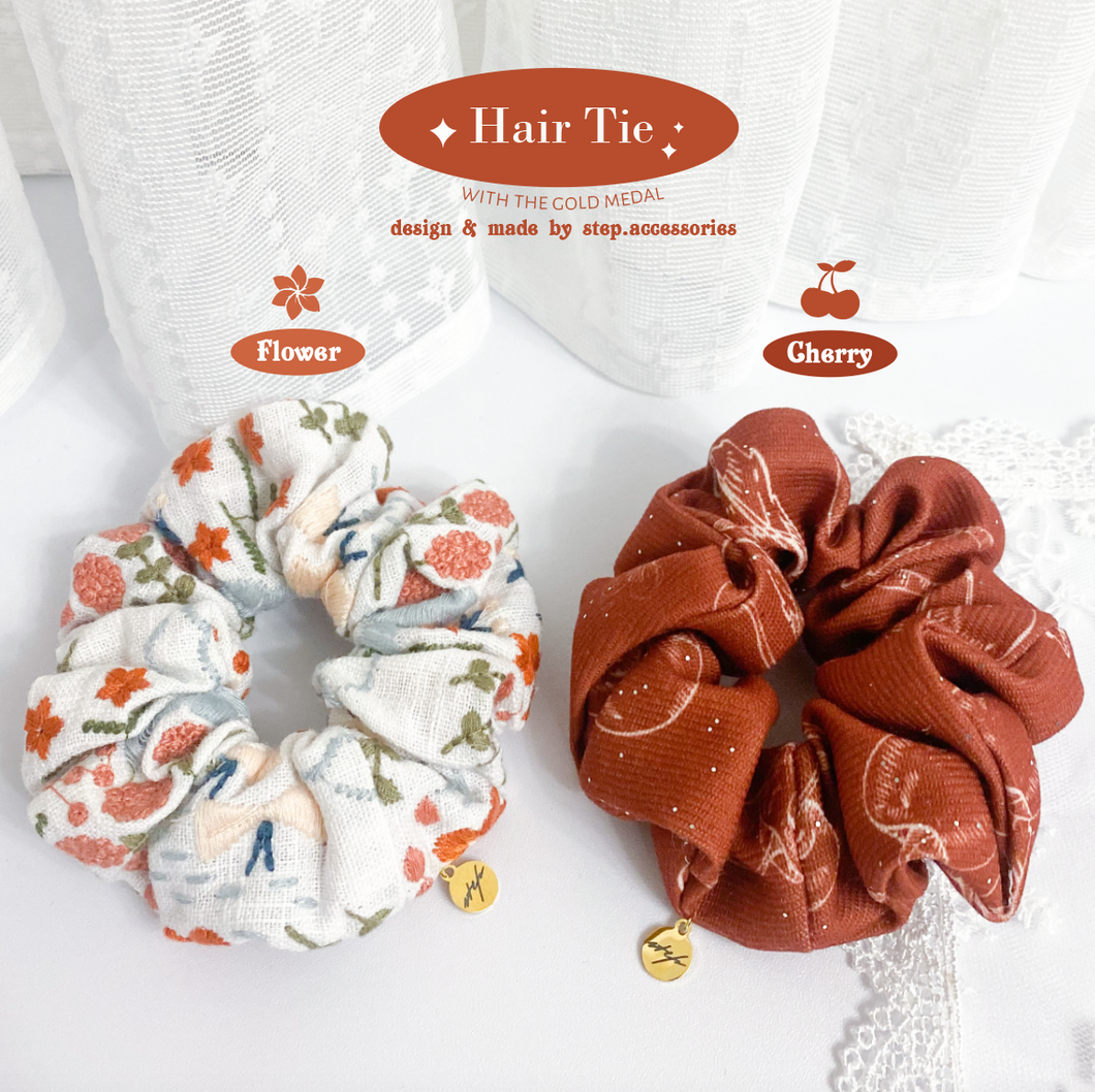 Hair Tie with embroidery flower / cherry pattern fabric and gold medal <2 colors>