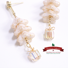 將圖片載入圖庫檢視器 Czech glass beads christmas tree earrings with glass crystal gift &lt;2 colors&gt;
