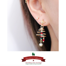 將圖片載入圖庫檢視器 S174 - Rotating Christmas tree earrings with Swarovski
