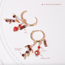 將圖片載入圖庫檢視器 D120 New Year Zircon earrings with Natural stone and Czech glass beads
